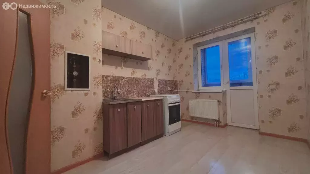 2-комнатная квартира: Горячий Ключ, улица Бабушкина, 36 (58 м) - Фото 0