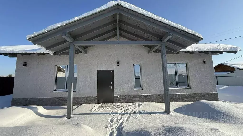 Дом в Свердловская область, Белоярский муниципальный округ, с. ... - Фото 1