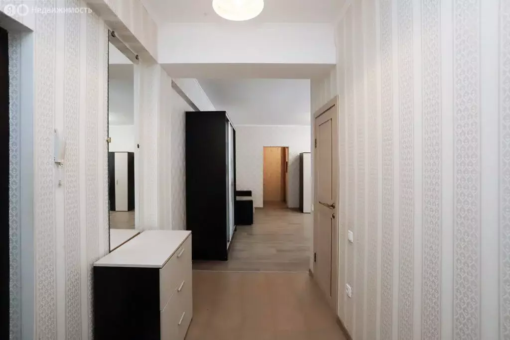 1-комнатная квартира: Иркутск, Дальневосточная улица, 141 (49.6 м) - Фото 1