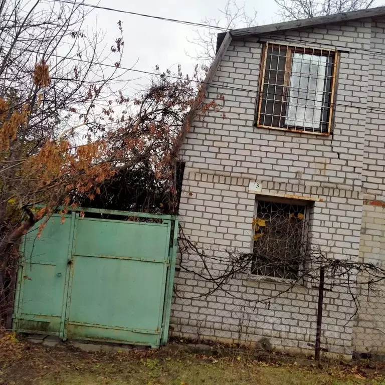 Дом в Волгоградская область, Среднеахтубинский район, Фрунзенское ... - Фото 1