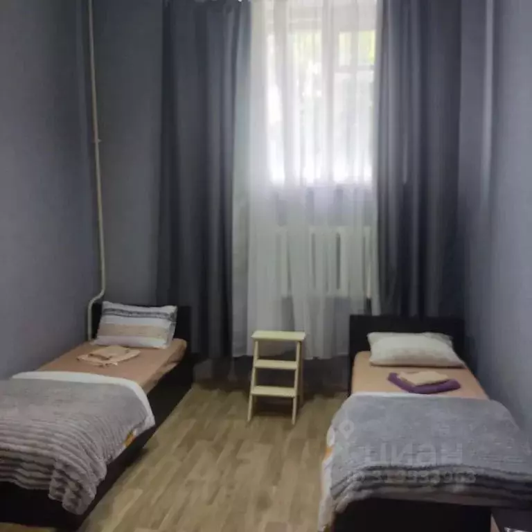 Комната Челябинская область, Златоуст ул. Имени А.С. Грибоедова, 1А - Фото 0