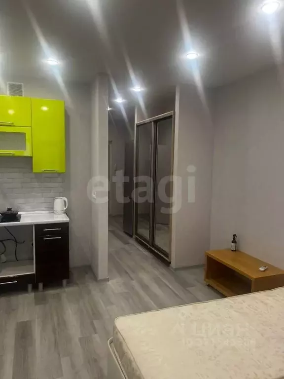 Студия Тюменская область, Тюмень ул. Краснооктябрьская, 10 (28.0 м) - Фото 1