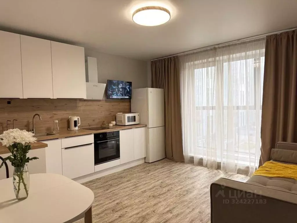 2-к кв. Челябинская область, Челябинск просп. Краснопольский, 8 (53.0 ... - Фото 1