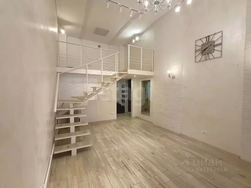 Студия Архангельская область, Архангельск Воскресенская ул., 15 (32.0 ... - Фото 1