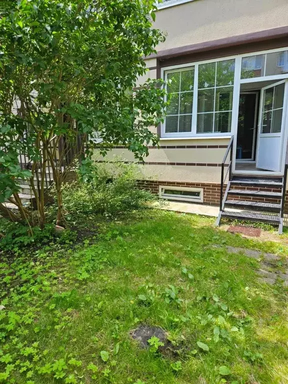 3-к кв. Калининградская область, Калининград Красная ул., 78 (80.0 м) - Фото 0