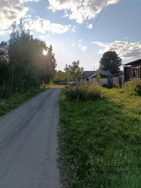 Участок в Свердловская область, Первоуральск муниципальный округ, с. ... - Фото 2