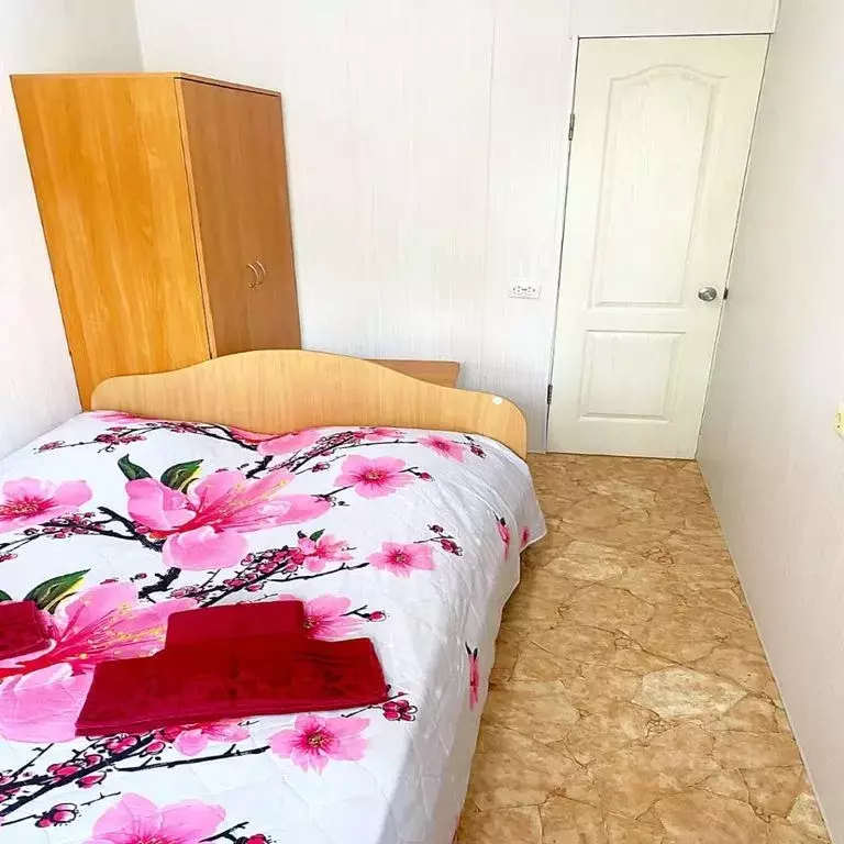 Комната Крым, Саки 9 сектор, 13 - Фото 1