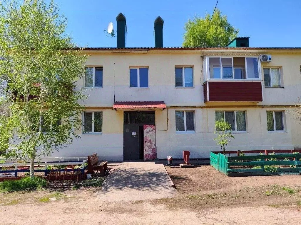 3-к кв. Самарская область, Кинельский с/пос, пос. Угорье ул. Школьная, ... - Фото 1