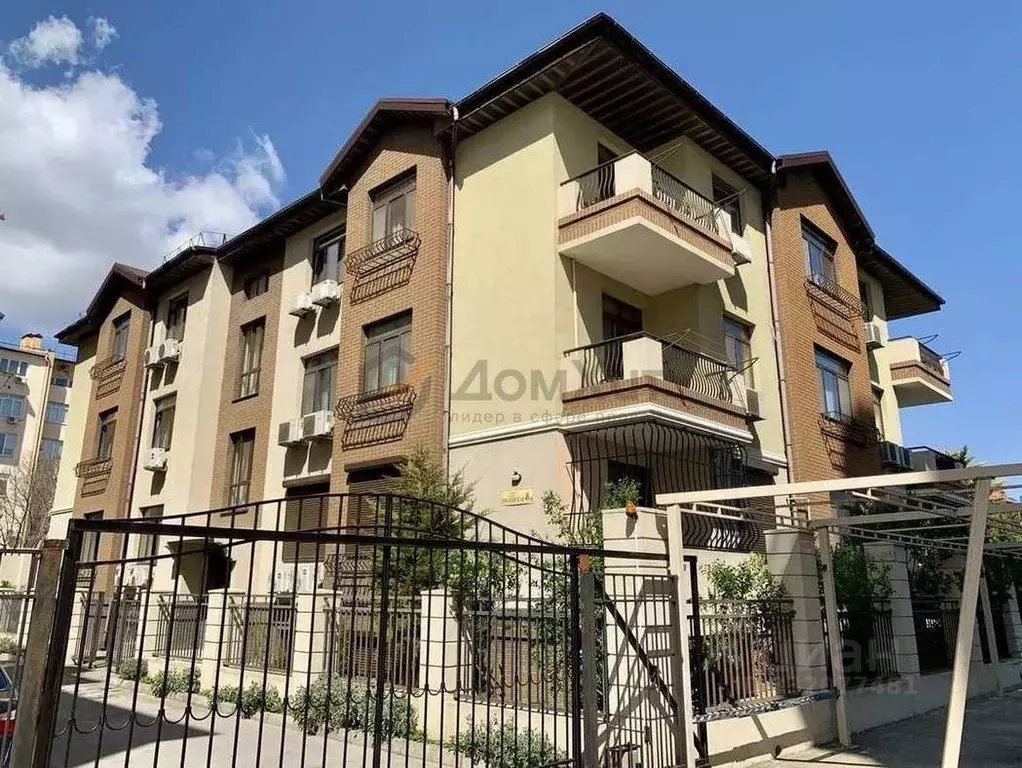 Торговая площадь в Крым, Евпатория ул. Московская, 48А (15 м) - Фото 1