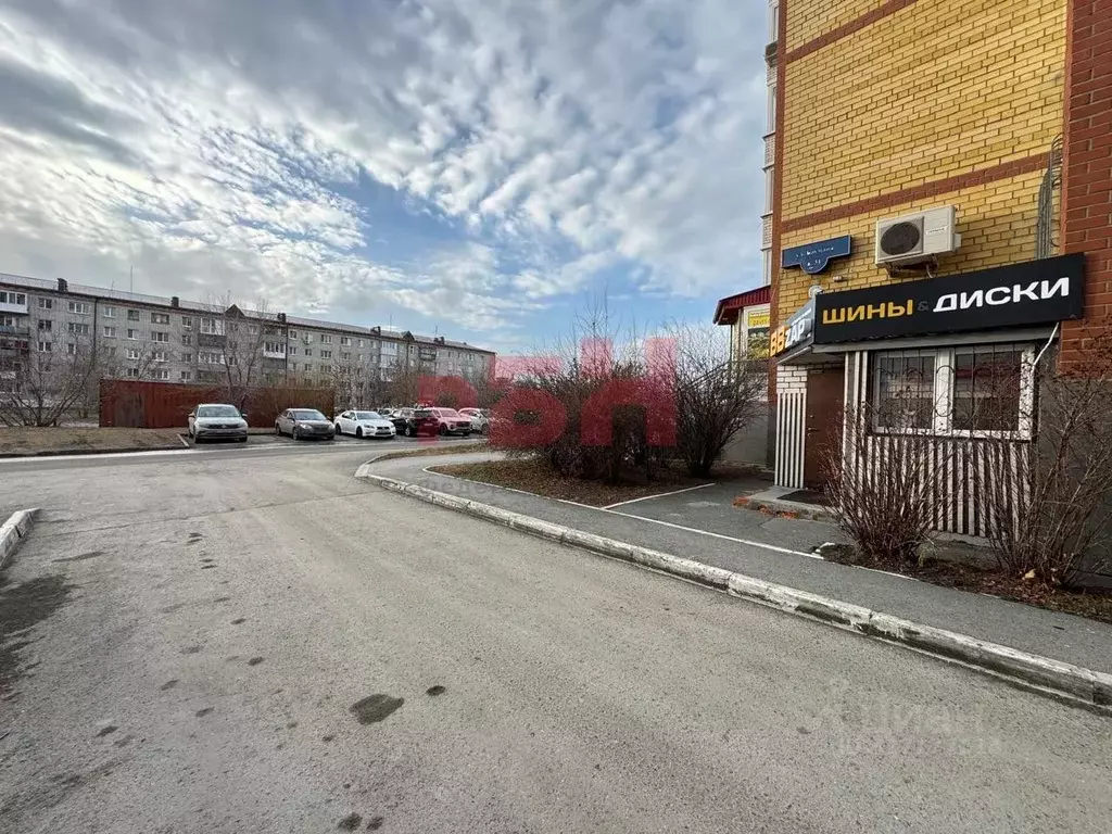 Помещение свободного назначения в Тюменская область, Тюмень ул. ... - Фото 2