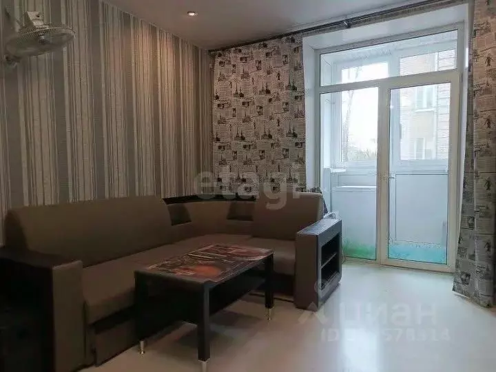 Комната Ленинградская область, Волхов бул. Чайковского, 3 (18.2 м) - Фото 1