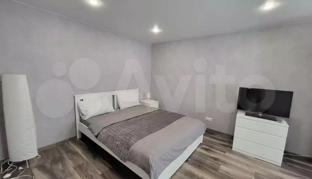 1-к. квартира, 35 м, 1/9 эт. - Фото 1