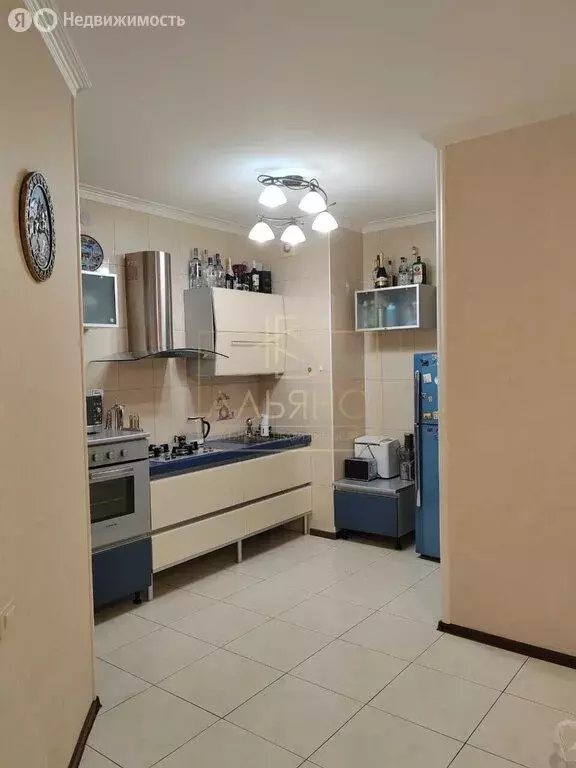 3-комнатная квартира: Владикавказ, улица Генерала Плиева, 25 (119 м) - Фото 1