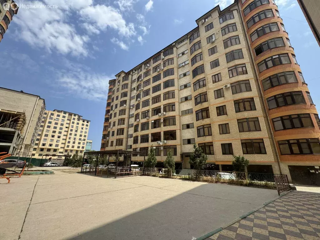 2-комнатная квартира: Дербент, улица Сальмана, 85Б (72 м) - Фото 0