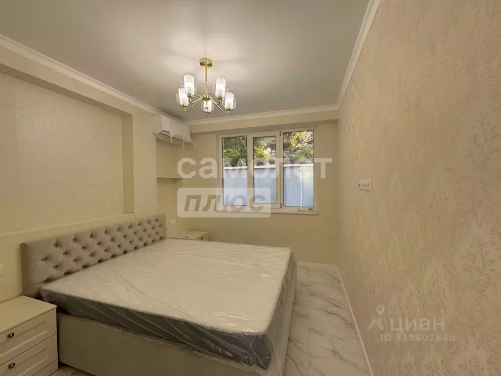 1-к кв. Краснодарский край, Туапсе ул. Калараша, 80к4 (33.0 м) - Фото 0