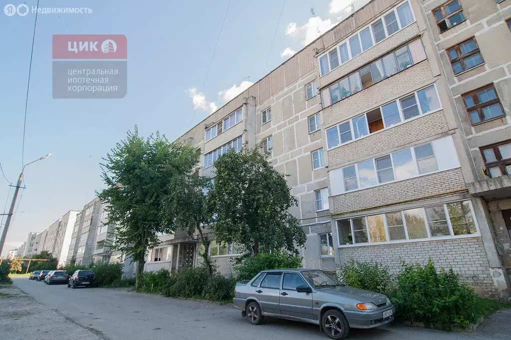 3-комнатная квартира: Рыбное, Большая улица, 12 (73 м) - Фото 1
