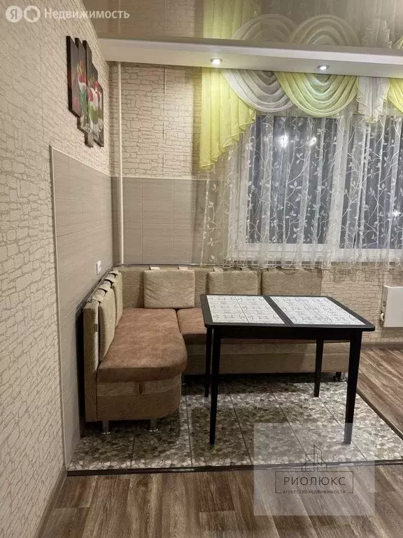 2-комнатная квартира: Челябинск, улица Салавата Юлаева, 30 (65 м) - Фото 2