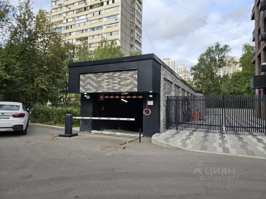 Гараж в Москва Фестивальная ул., 15к5сА (18 м) - Фото 1