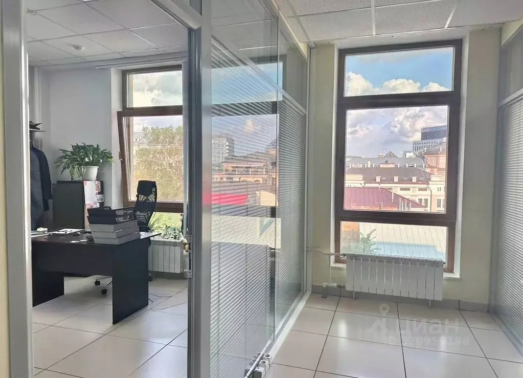 Офис в Татарстан, Казань Профсоюзная ул., 40-42 (186 м) - Фото 1