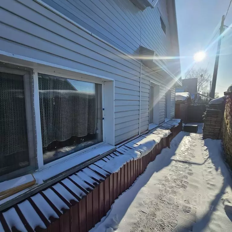 Дом в Иркутская область, Братск Гидростроитель жилрайон, ул. ... - Фото 1