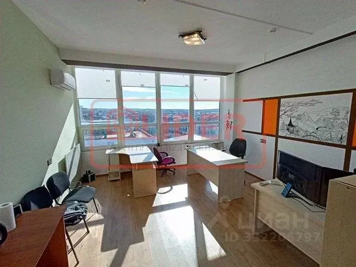 Офис в Севастополь ул. Хрусталева, 74А (18 м) - Фото 1