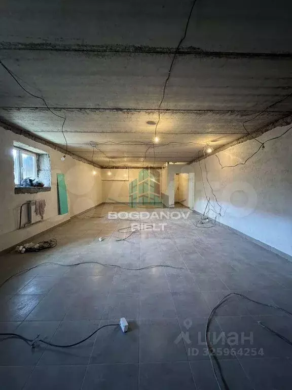 Помещение свободного назначения в Омская область, Омский район, с. ... - Фото 1