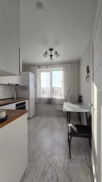 1-к кв. Омская область, Омск 6-й мкр, бул. Зеленый, 4 (40.3 м) - Фото 1