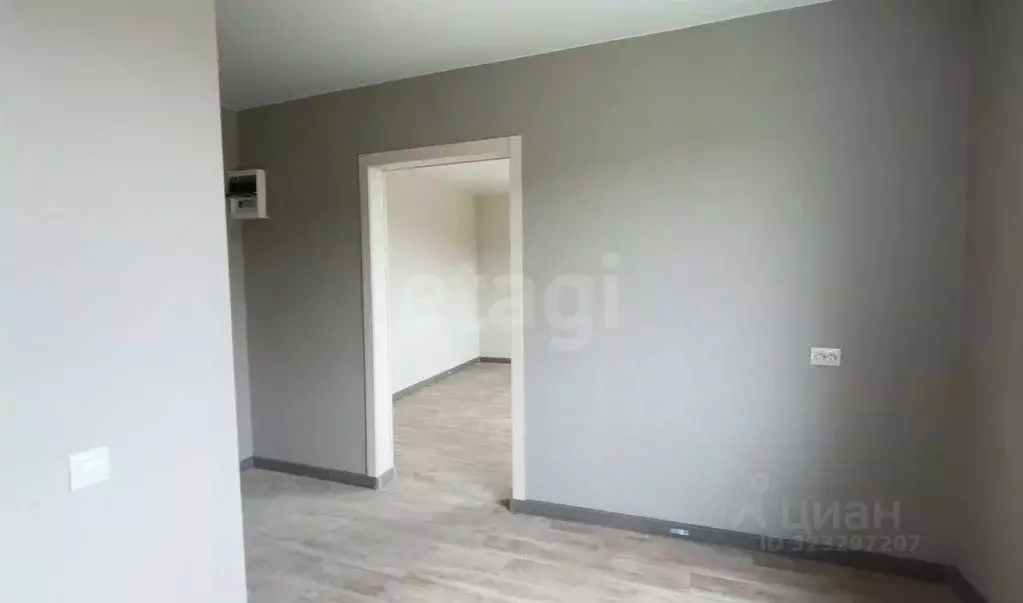 1-к кв. Кемеровская область, Междуреченск Березовая ул., 8 (40.0 м) - Фото 1