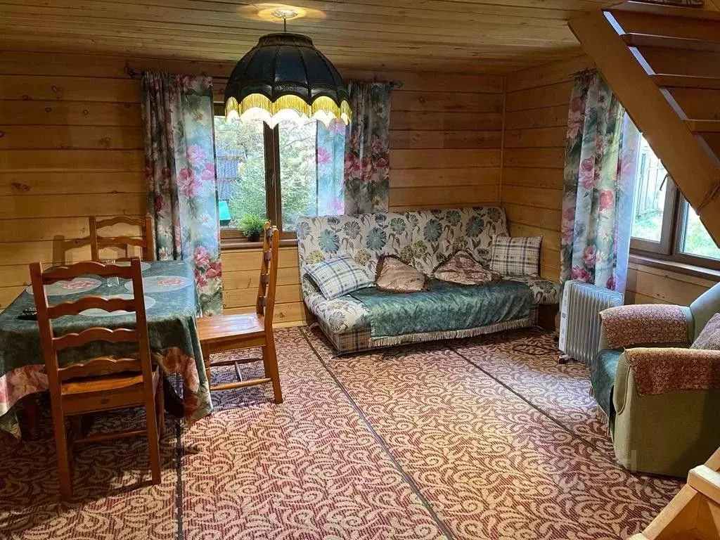 Дом в Алтай, Чемальский район, пос. Усть-Сема пер. Верх-Барангол, 14 ... - Фото 1