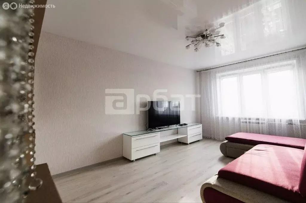 3-комнатная квартира: Родники, микрорайон Машиностроитель, 4 (65.7 м) - Фото 1