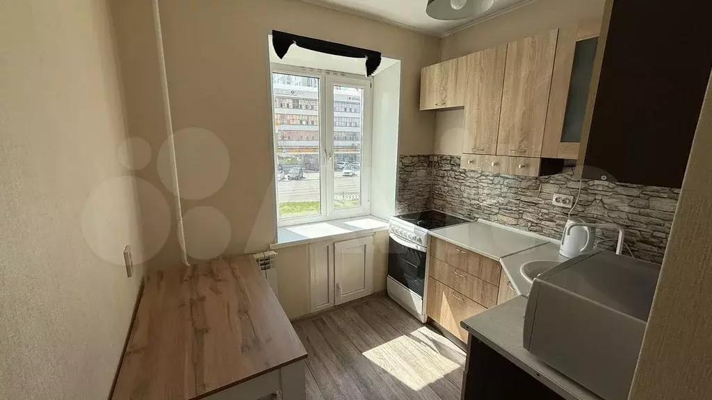 2-к. квартира, 50 м, 2/9 эт. - Фото 0