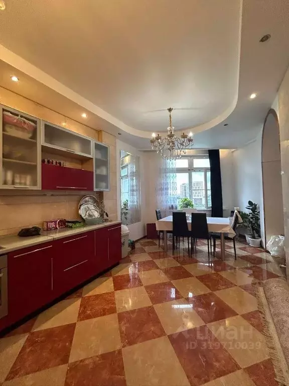 Квартира, 3 комнаты, 131 м - Фото 0