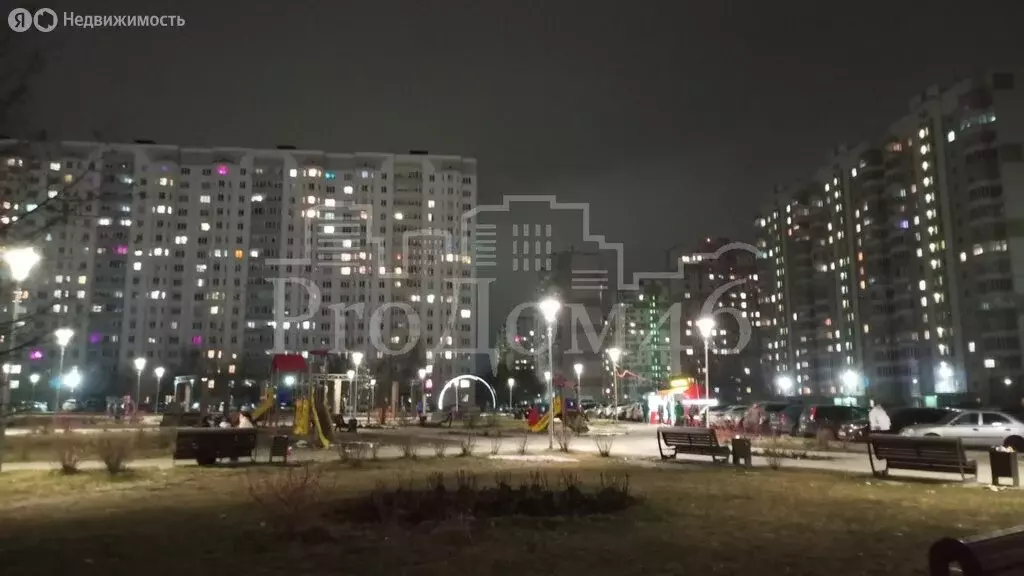 2-комнатная квартира: Курск, проспект Вячеслава Клыкова, 76 (58.5 м) - Фото 2