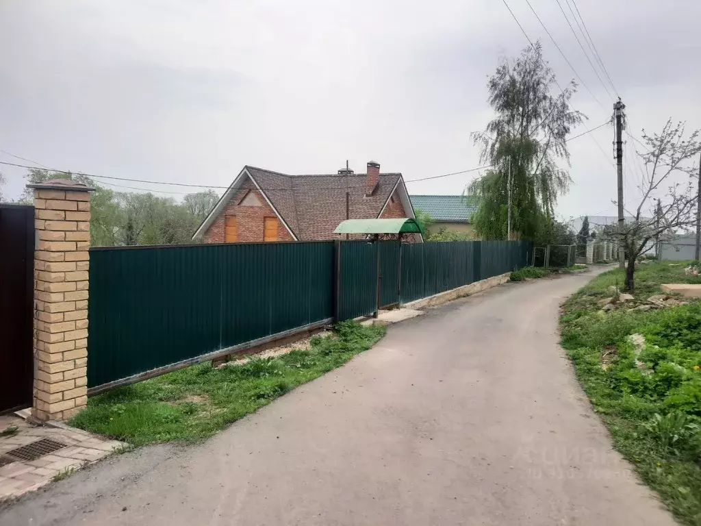 Дом в Липецкая область, Добровский муниципальный округ, с. ... - Фото 0