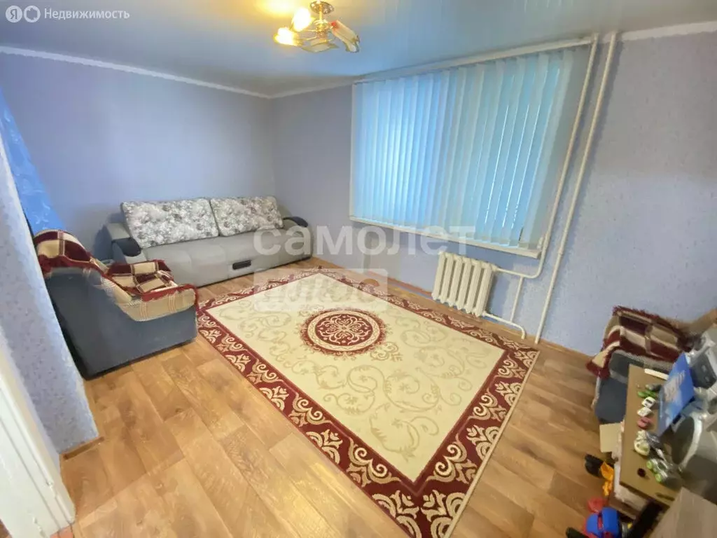 3-комнатная квартира: Астрахань, улица Адмирала Нахимова, 113 (45 м) - Фото 0