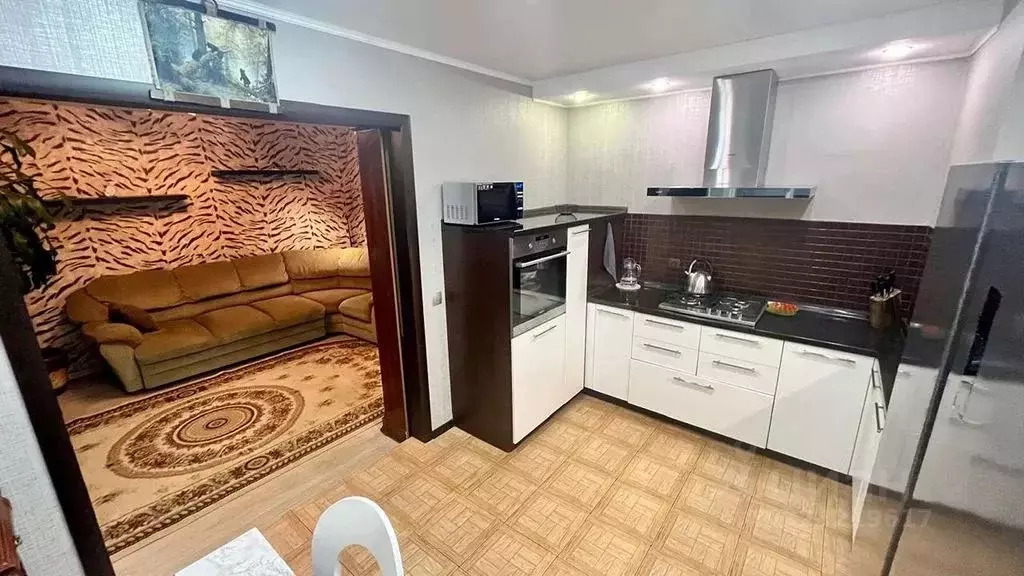 3-к кв. Саратовская область, Балаково просп. Героев, 56 (66.0 м) - Фото 1