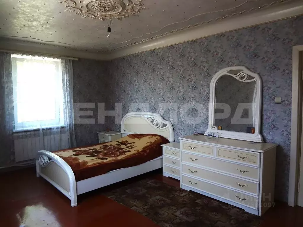 Дом в Ростовская область, Новочеркасск Кавказская ул. (300 м) - Фото 1