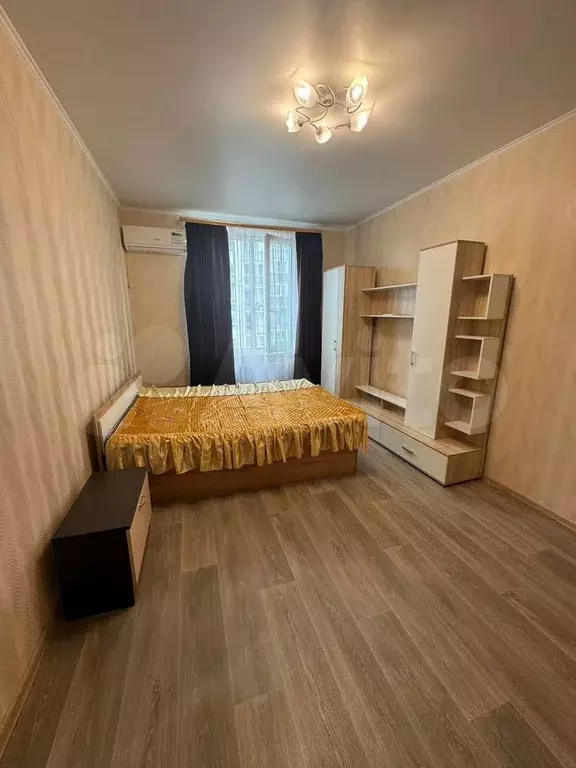 1-к. квартира, 36 м, 4/10 эт. - Фото 0