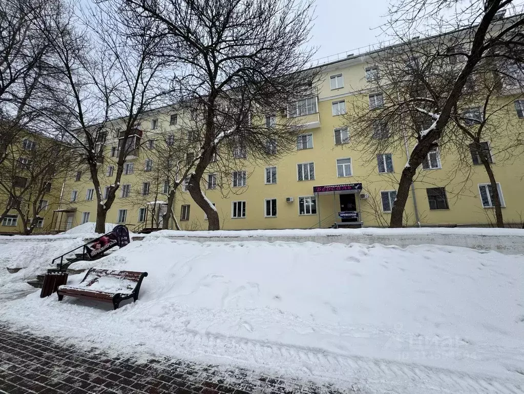 Помещение свободного назначения в Кировская область, Киров Октябрьский ... - Фото 0