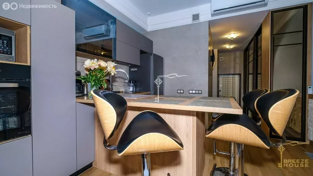 Квартира-студия: Ялта, улица Дражинского, 48В (53 м) - Фото 0
