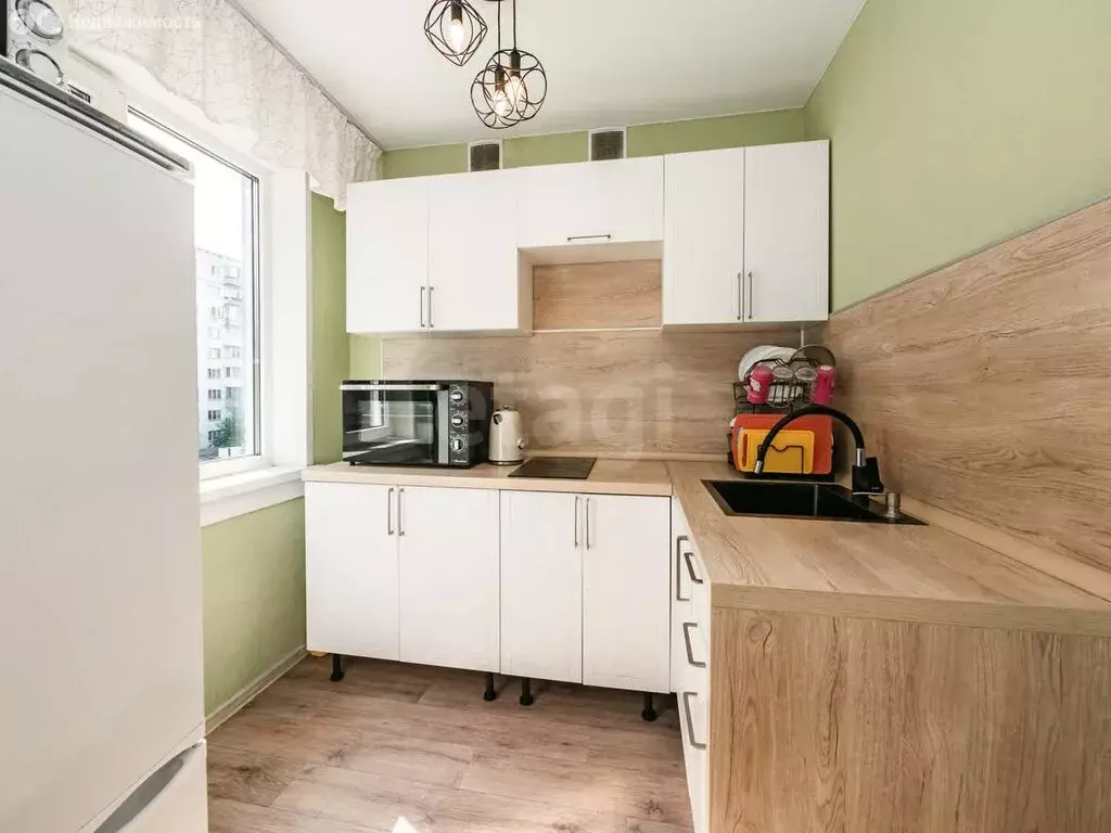 3-комнатная квартира: Новосибирск, улица Гоголя, 192 (65 м) - Фото 0