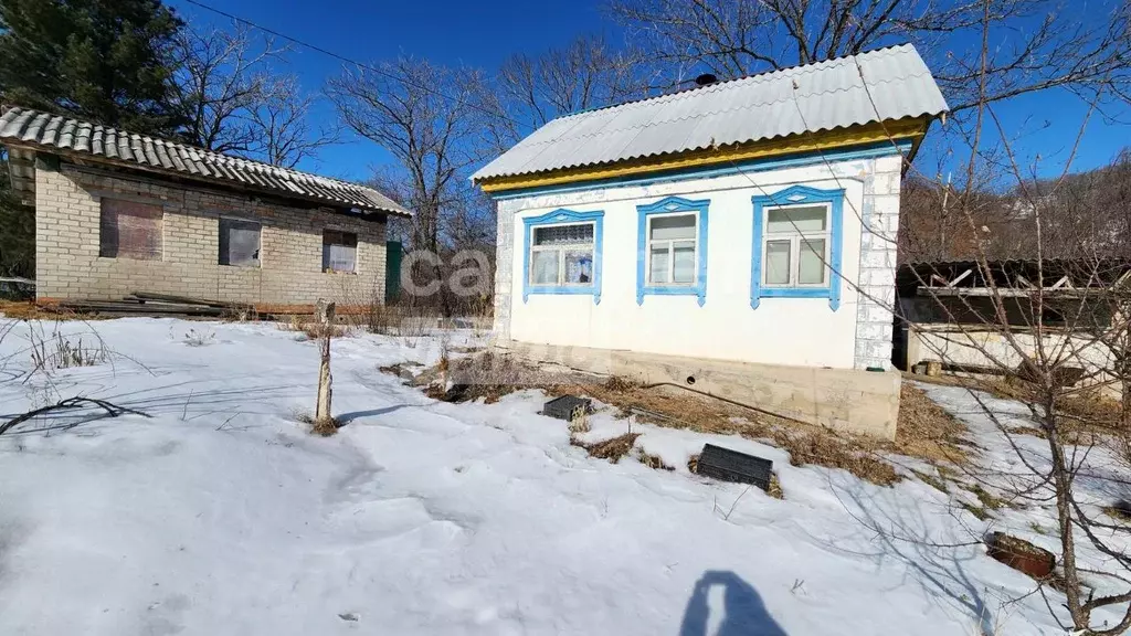 Дом в Приморский край, Партизанский муниципальный округ, пос. Боец ... - Фото 1