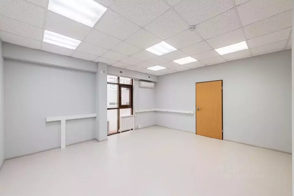 Офис в Санкт-Петербург ул. Крыленко, 3Б (24 м) - Фото 1