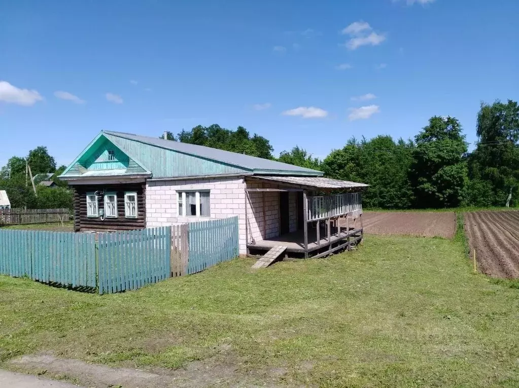 Дом в Костромская область, Красносельский район, Сидоровское с/пос, с. ... - Фото 1
