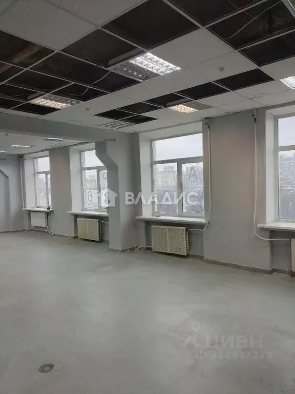 Производственное помещение в Санкт-Петербург ул. Дудко, 3 (500 м) - Фото 1