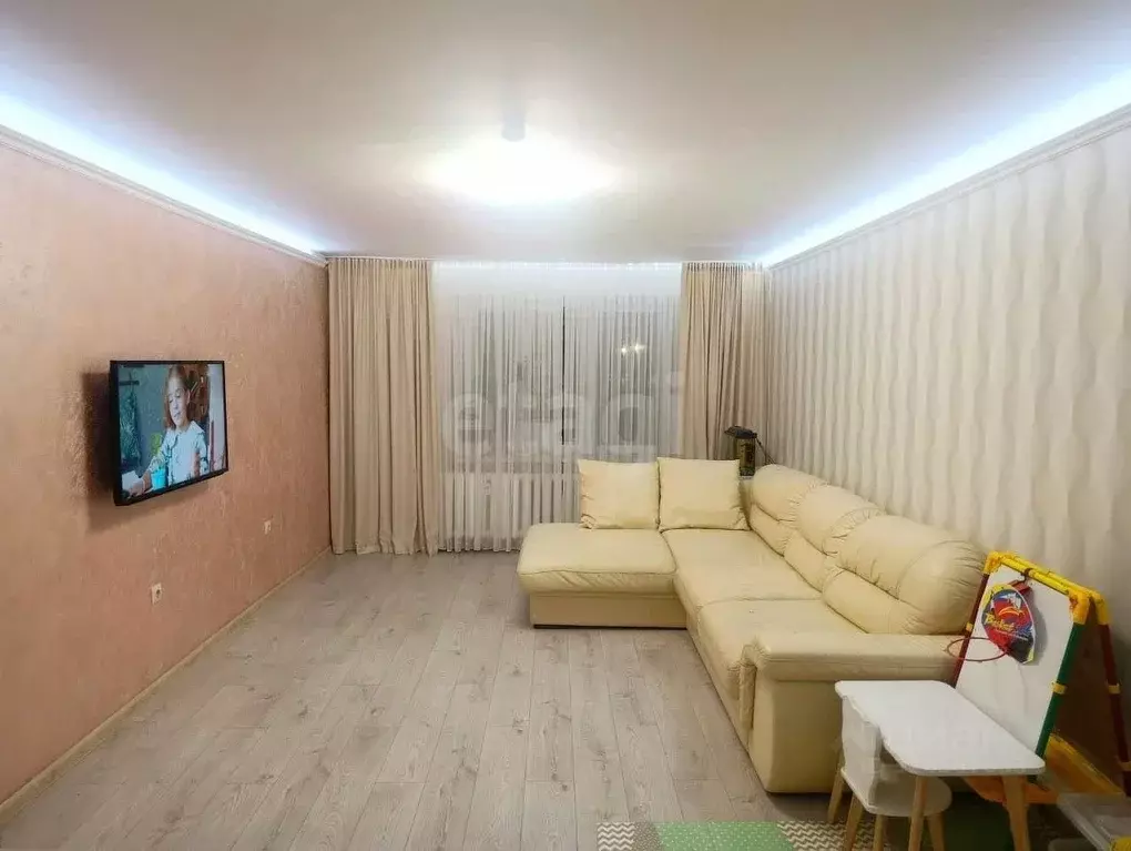 3-к кв. Татарстан, Альметьевск ул. Ленина, 201 (88.6 м) - Фото 1