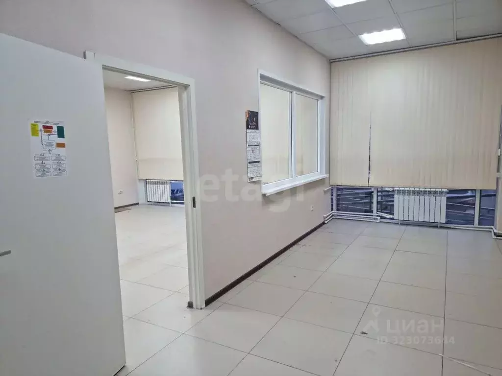 Офис в Ямало-Ненецкий АО, Новый Уренгой просп. Губкина, 14А (73 м) - Фото 1