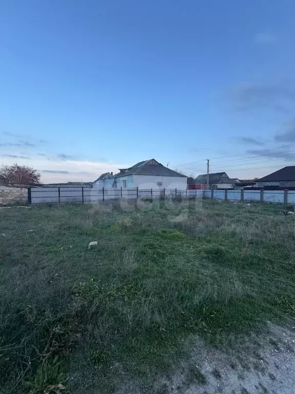 Участок в Крым, Белогорск ул. Вели Ибраимова, 8 (6.16 сот.) - Фото 1