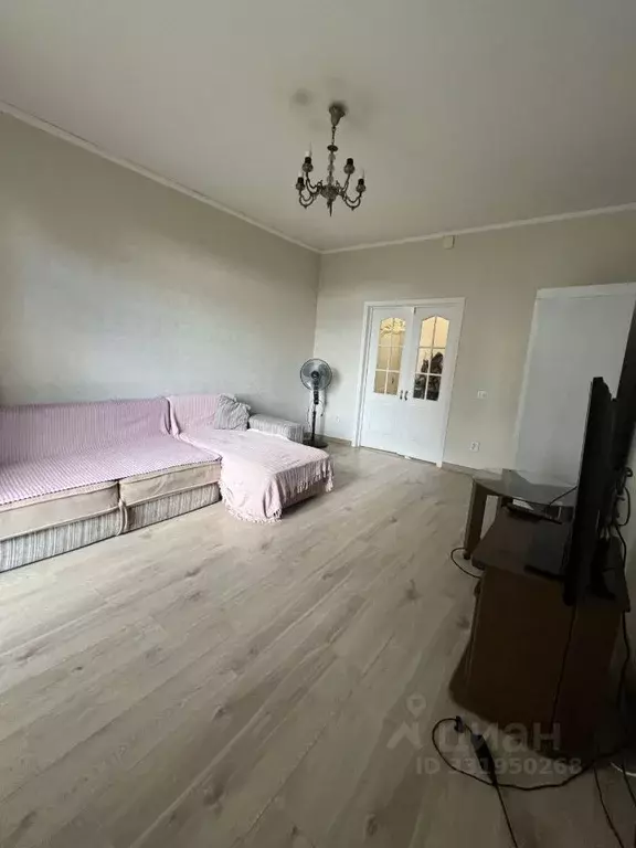 2-к кв. Пермский край, Пермь Комсомольский просп., 31А (62.6 м) - Фото 1