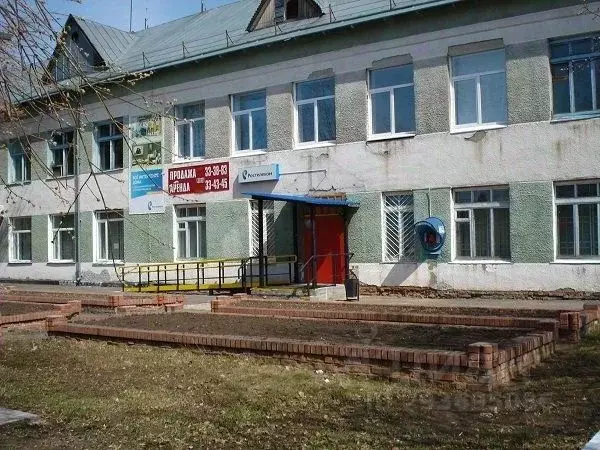 Помещение свободного назначения в Омская область, Нововаршавка рп ул. ... - Фото 1